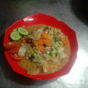 capcay rebus ayam+sosiscapcay dengan toping telor,sosis,ayam+krupuk