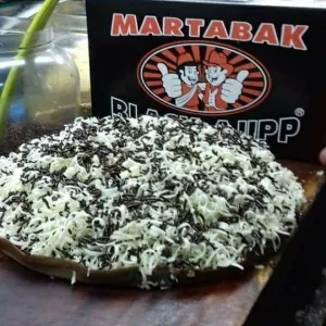 Martabak Black Sweet Keju Kacang Coklat