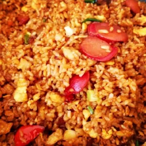 nasi goreng ayam sosis