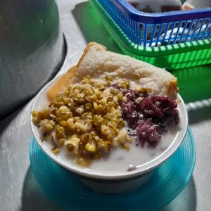 Bubur kacang Ijo + Ketankacang Ijo dan Ketan