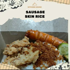 Nasi kulit Sosisnasi + kulit ayam crispy + sosis +kol goreng +sambal + serundeng, bikin laper hilang