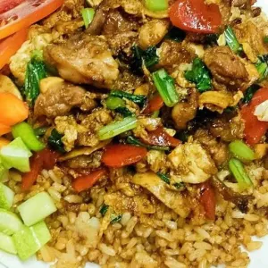 Nasi Goreng Gilasayur+telor+ayam+baso+sosis+kerupuk