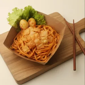 mie gledek pangsit puyuhmie gledek dengan topping telor puyuh