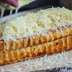 Roti Bakar Keju - Blueberry