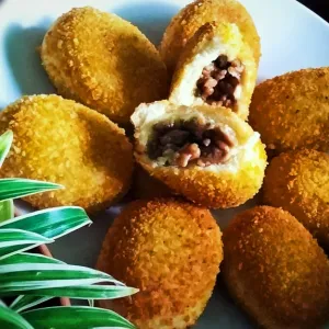 Roti Goreng Isi Ayam