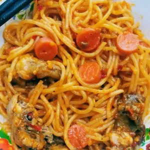 spaghetti tulangbisa d tambah soilsis , ceker , baso , dll